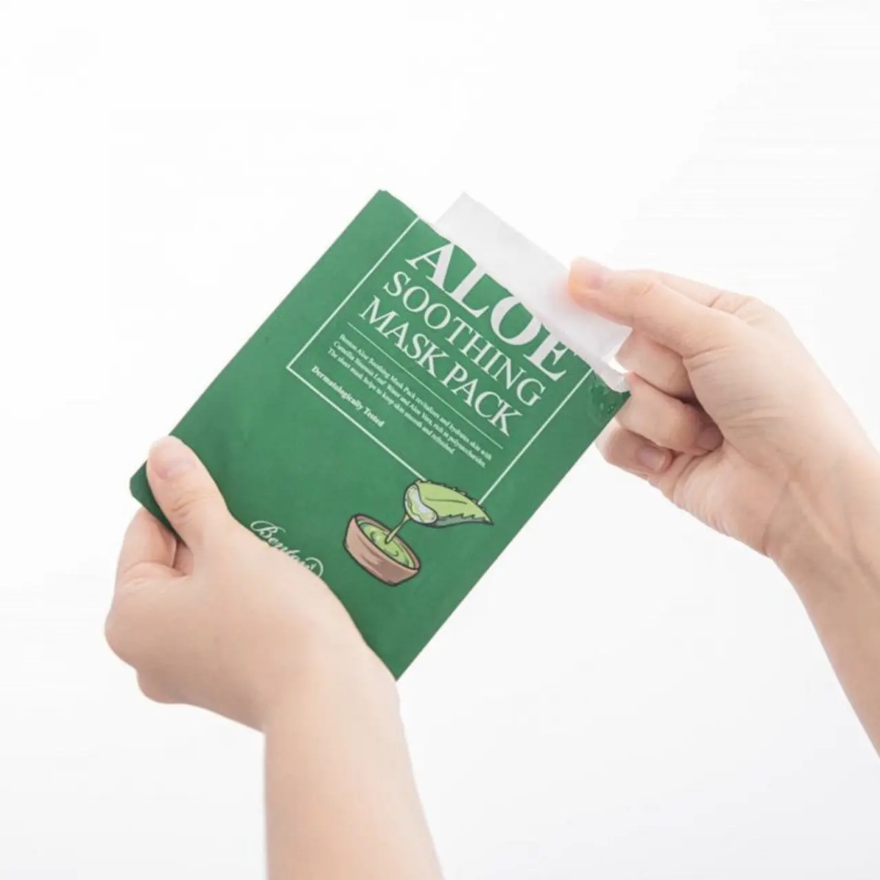 Aloe Soothing Mask Pack - Image 4