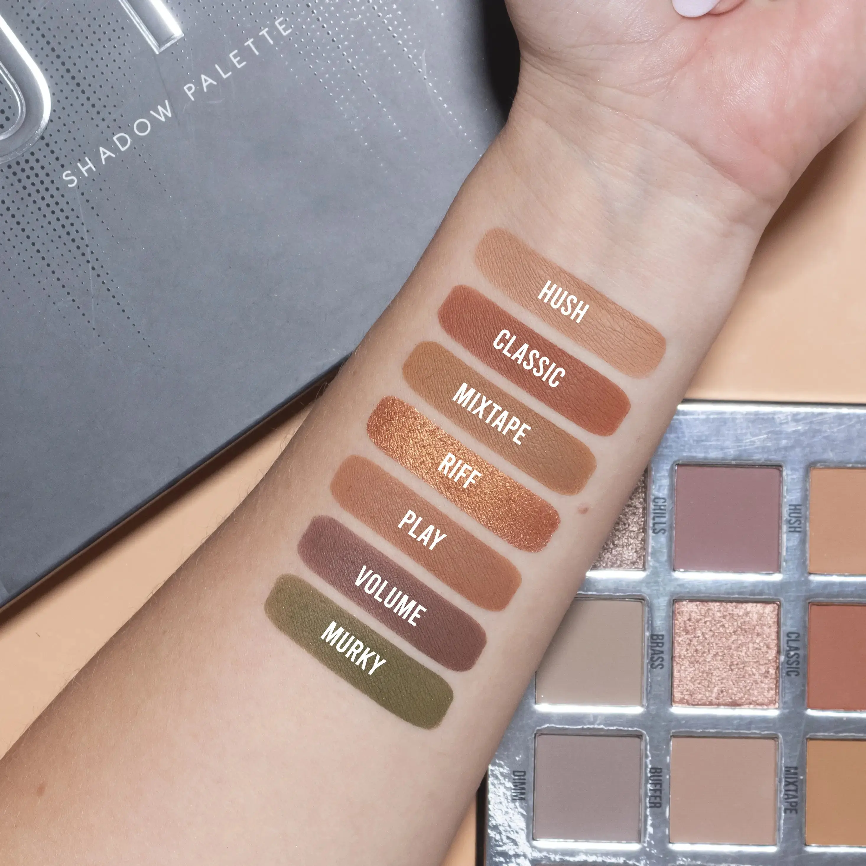 Muted Eyeshadow Palette - Image 4