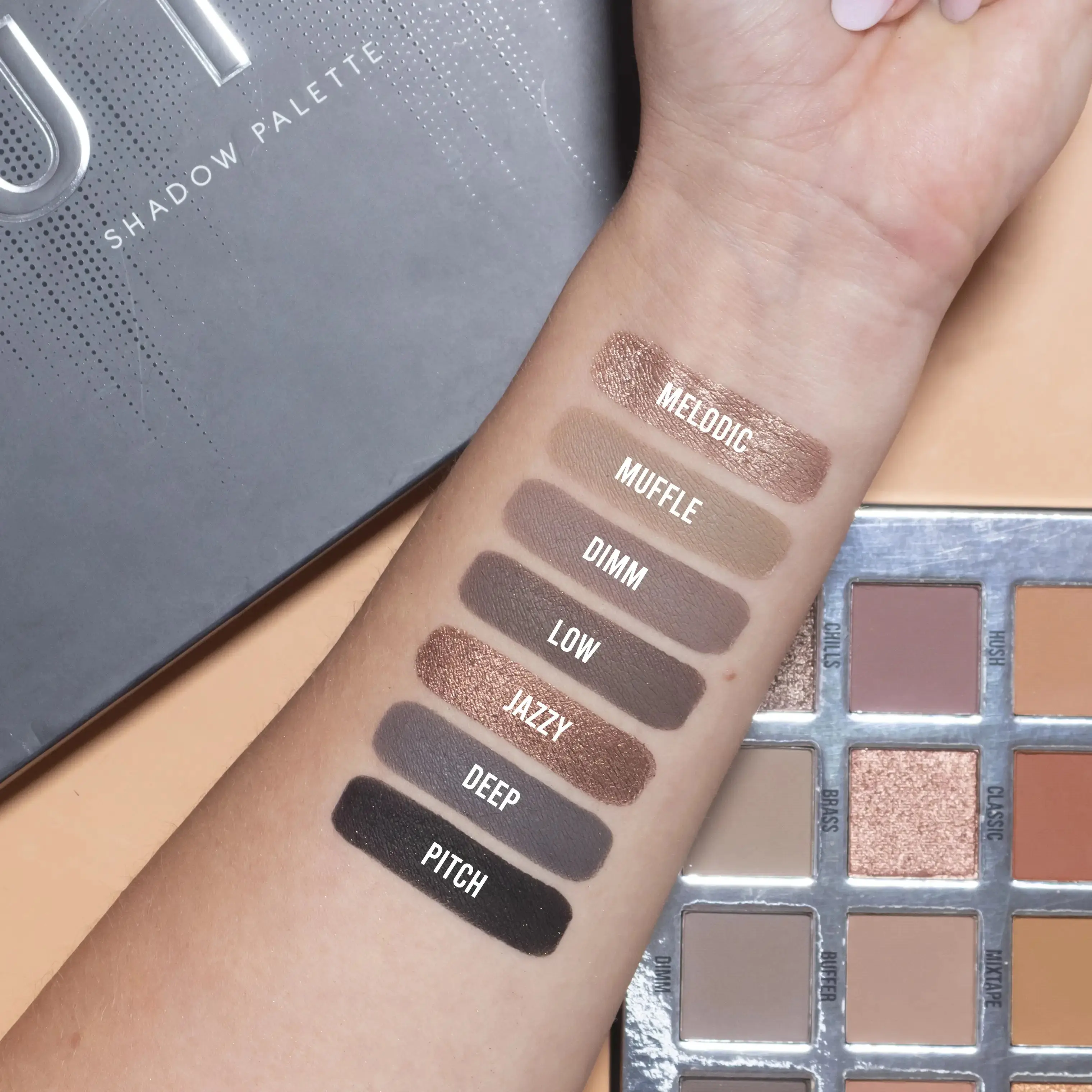 Muted Eyeshadow Palette - Image 6