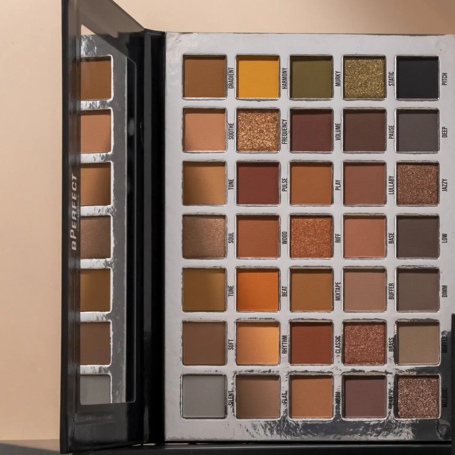 Muted Eyeshadow Palette - Image 7