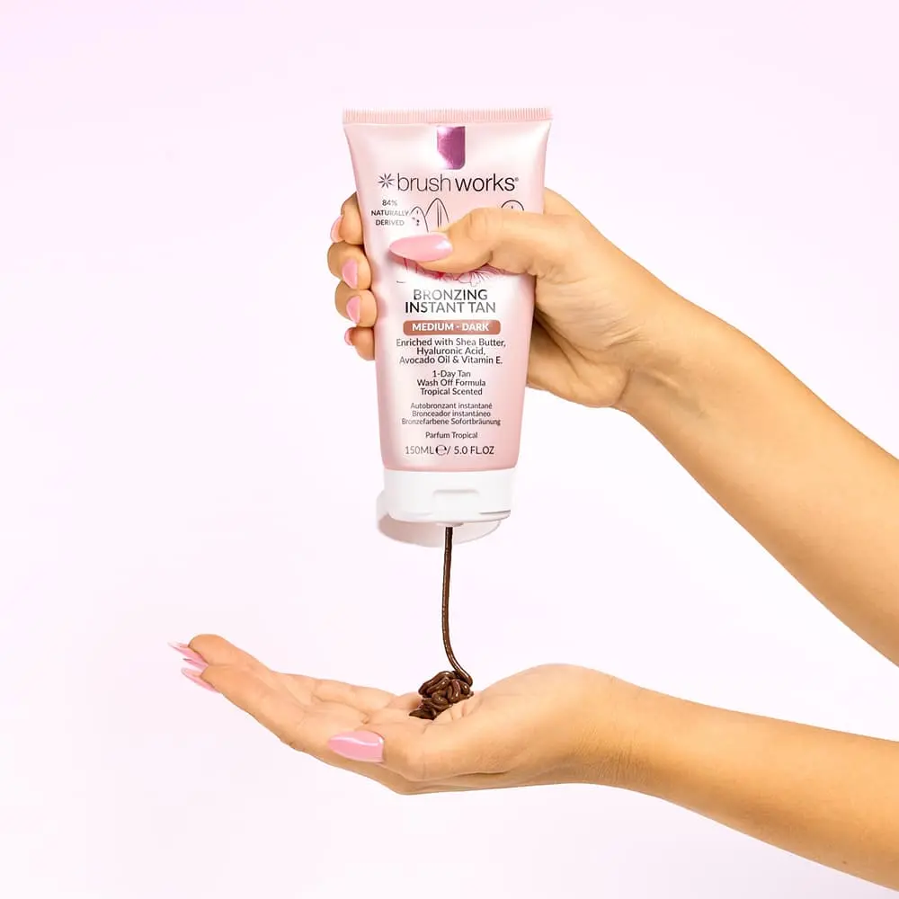Bronzing Instant Tan Medium/Dark - Image 3