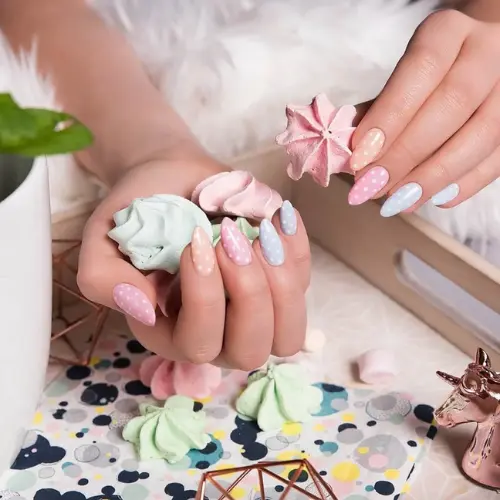 114 Pure White UV Gel Polish - Image 3