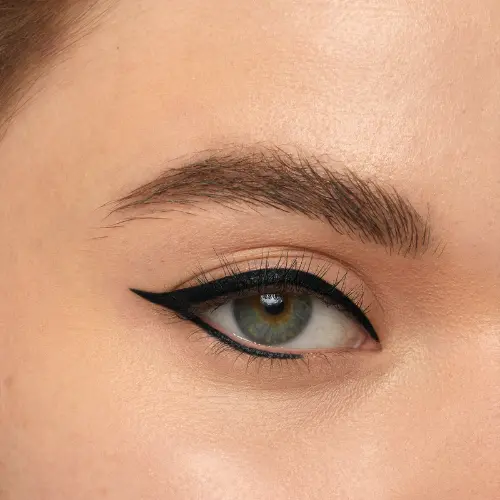 Lasting Drama Unstoppable Liner Blackout - Image 3